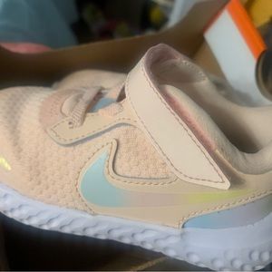 Toddler Nike Revolution